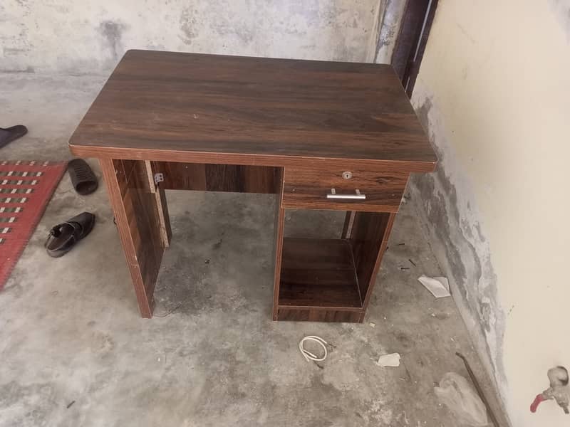 Office Table 4