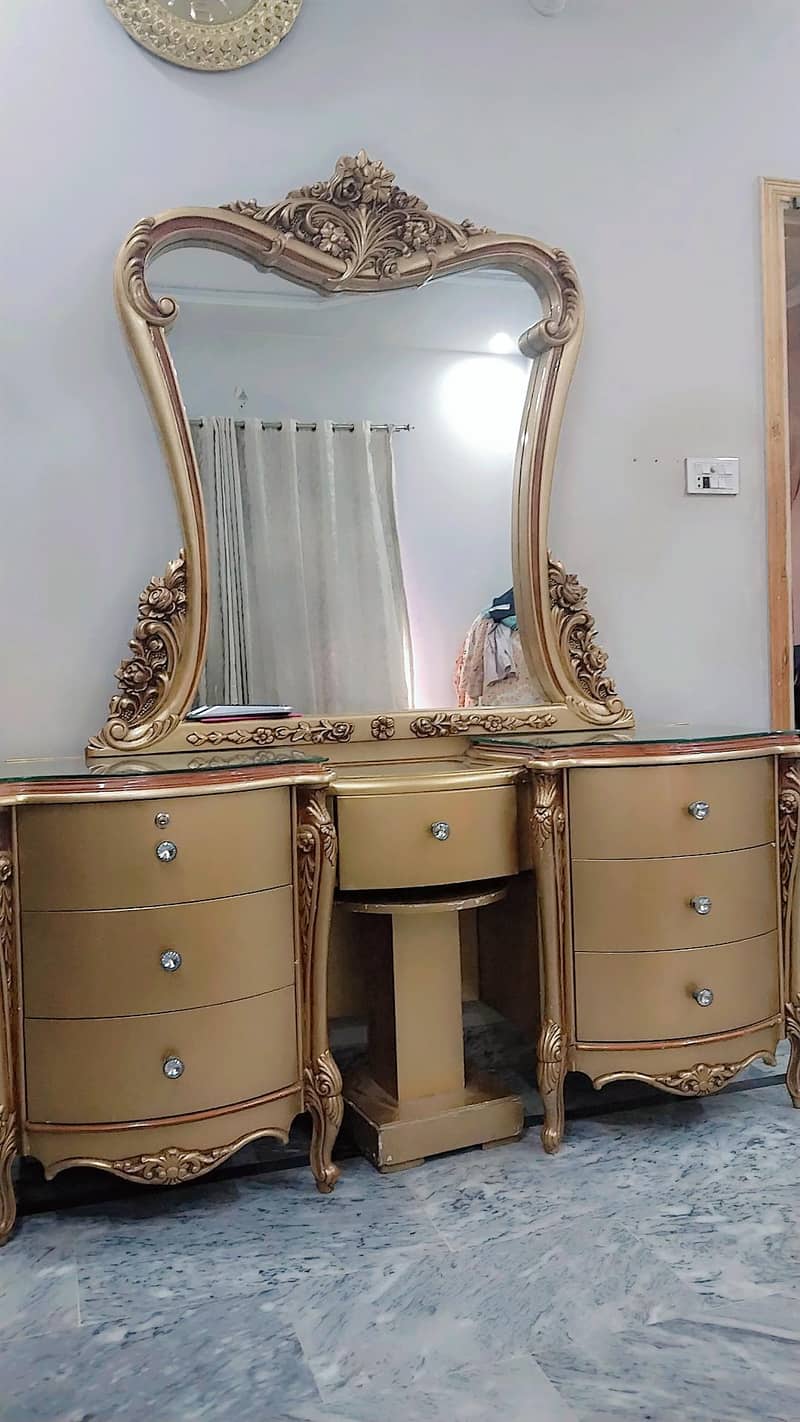 Bed and dressing 1