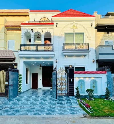 In Citi Housing Society You Can Find The Perfect Prime Location House For sale