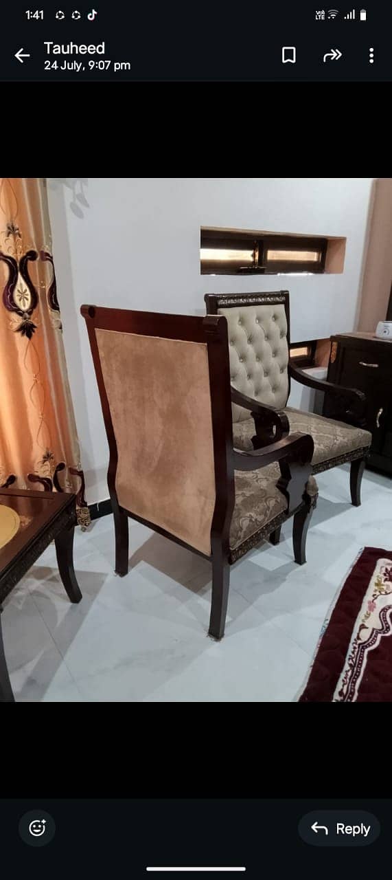 Chairs with Table 2