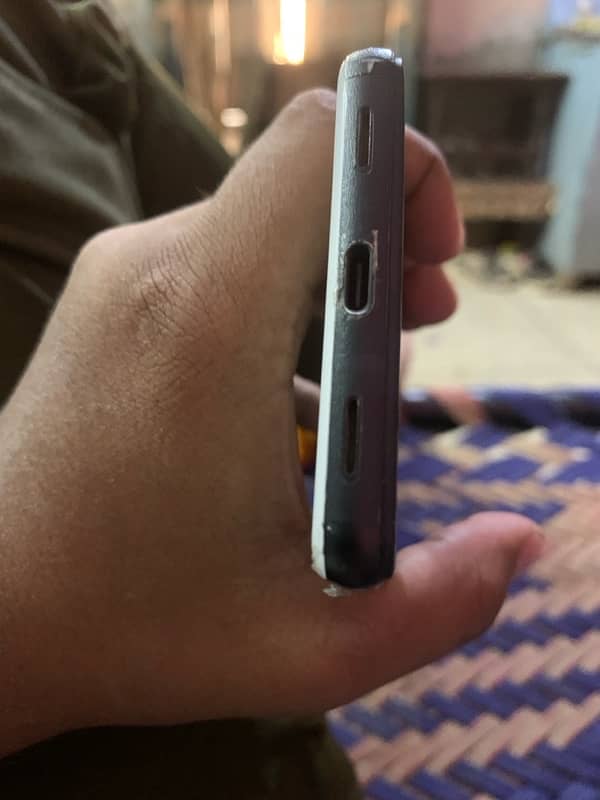 Pixcel 6A 4