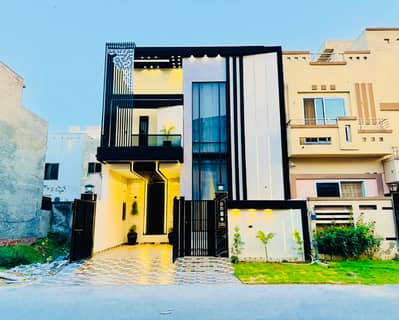 Double Heighted 5 Marla Ownar Made house for sale Citi Housing Gujranwala