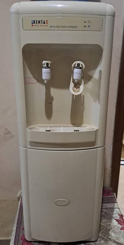 Water Dispensers Orient and Kentax.