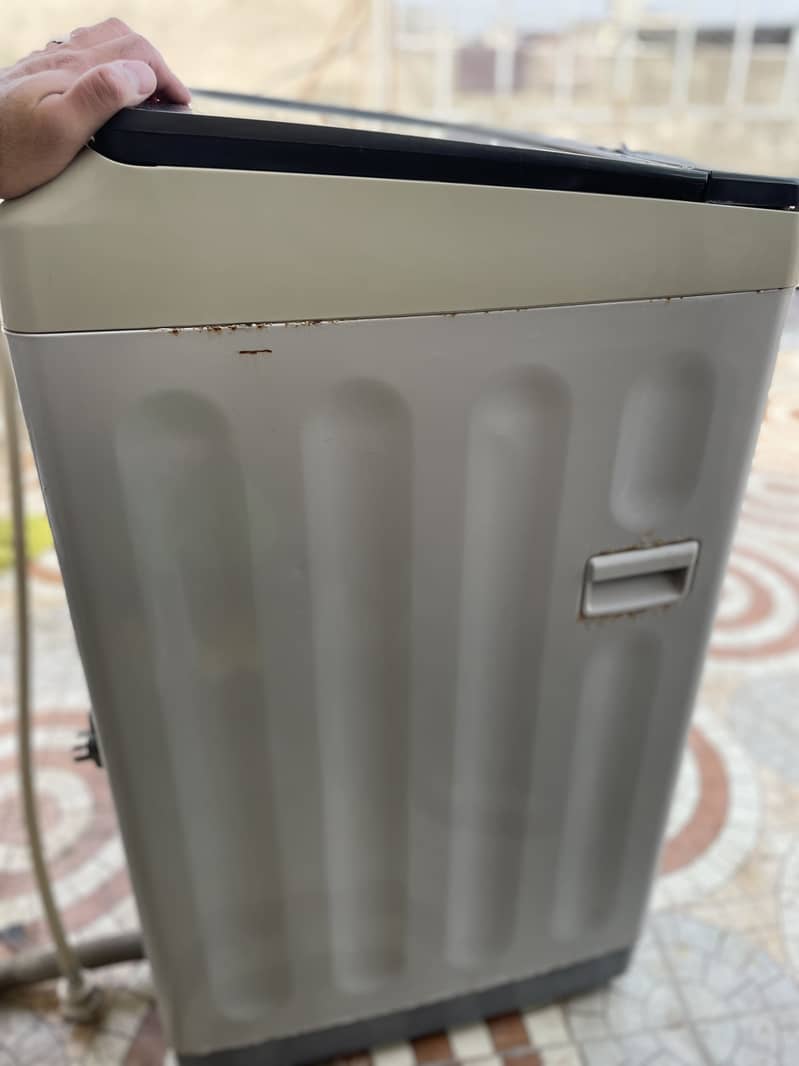 Haier Automatic machine 1