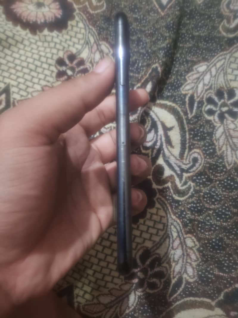 iphone 11 pro max 2