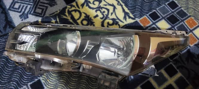 Toyota Corolla headlight 2015
