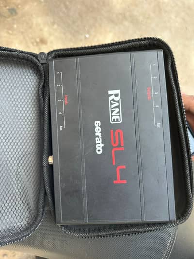 Rane SLU 4 Serato
