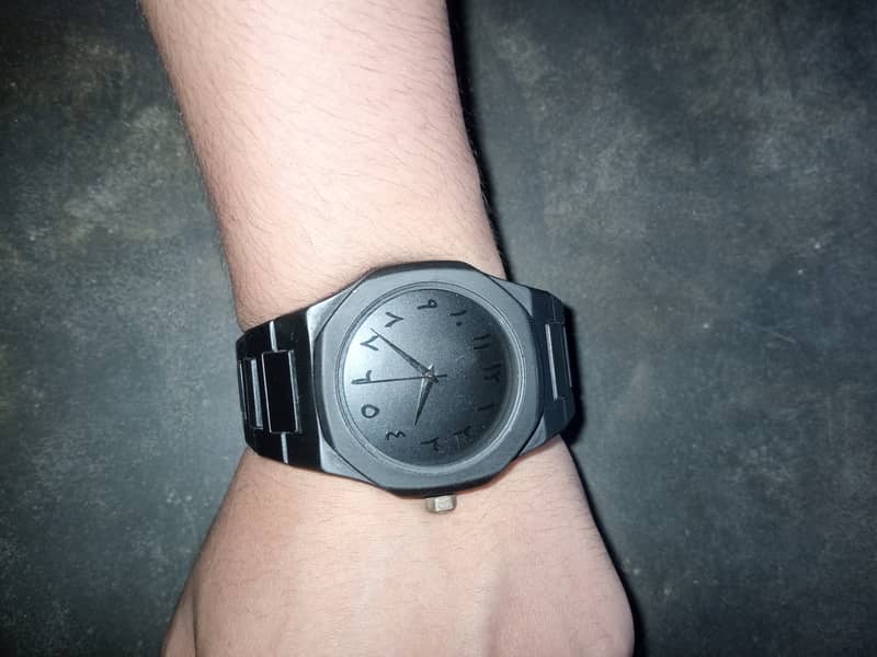 Aura watch 0