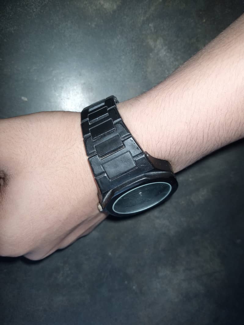 Aura watch 2