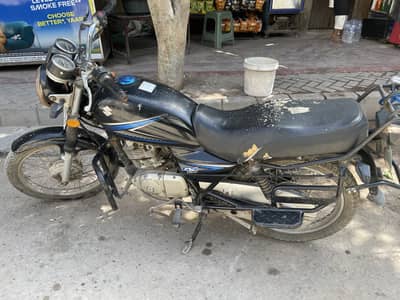 Suzuki GS 150 2016