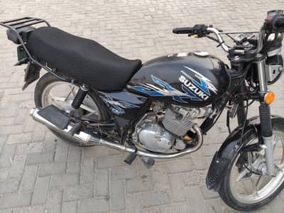 Suzuki GS 150 Se
