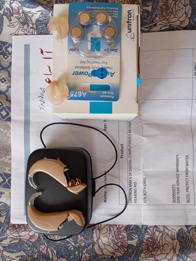 Unitron Hearing Aid Kit / Box