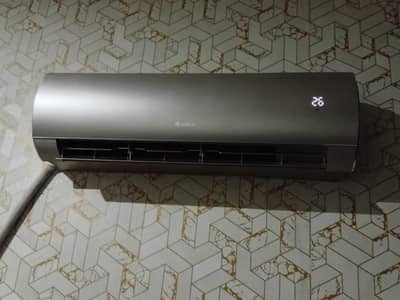 Gree 1.5 Ton DC inverter