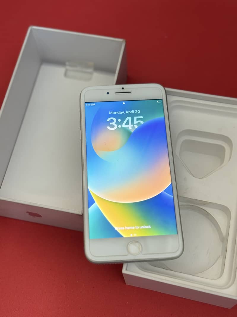 Apple iPhone 8 Plus 1