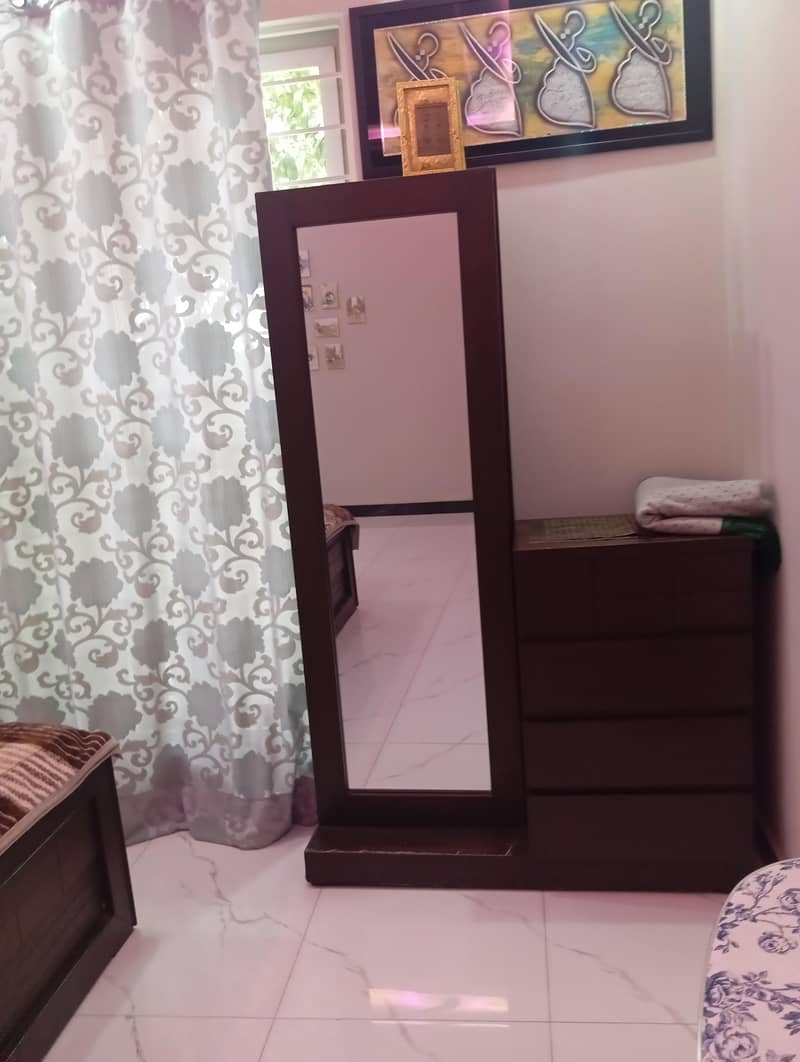 bed set with dressing table 3
