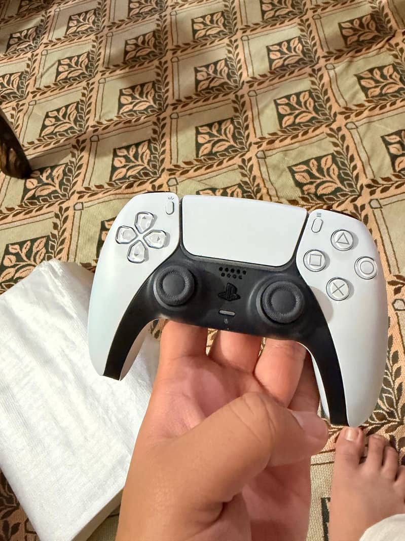 Ps5 Slim Digital without box 6