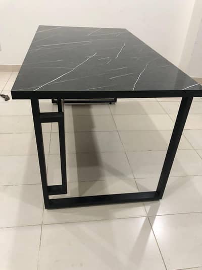 new executive table