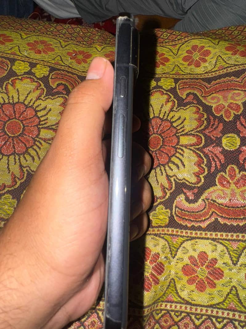 google pixel 8 with box 5