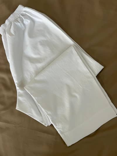 women plain white trouser