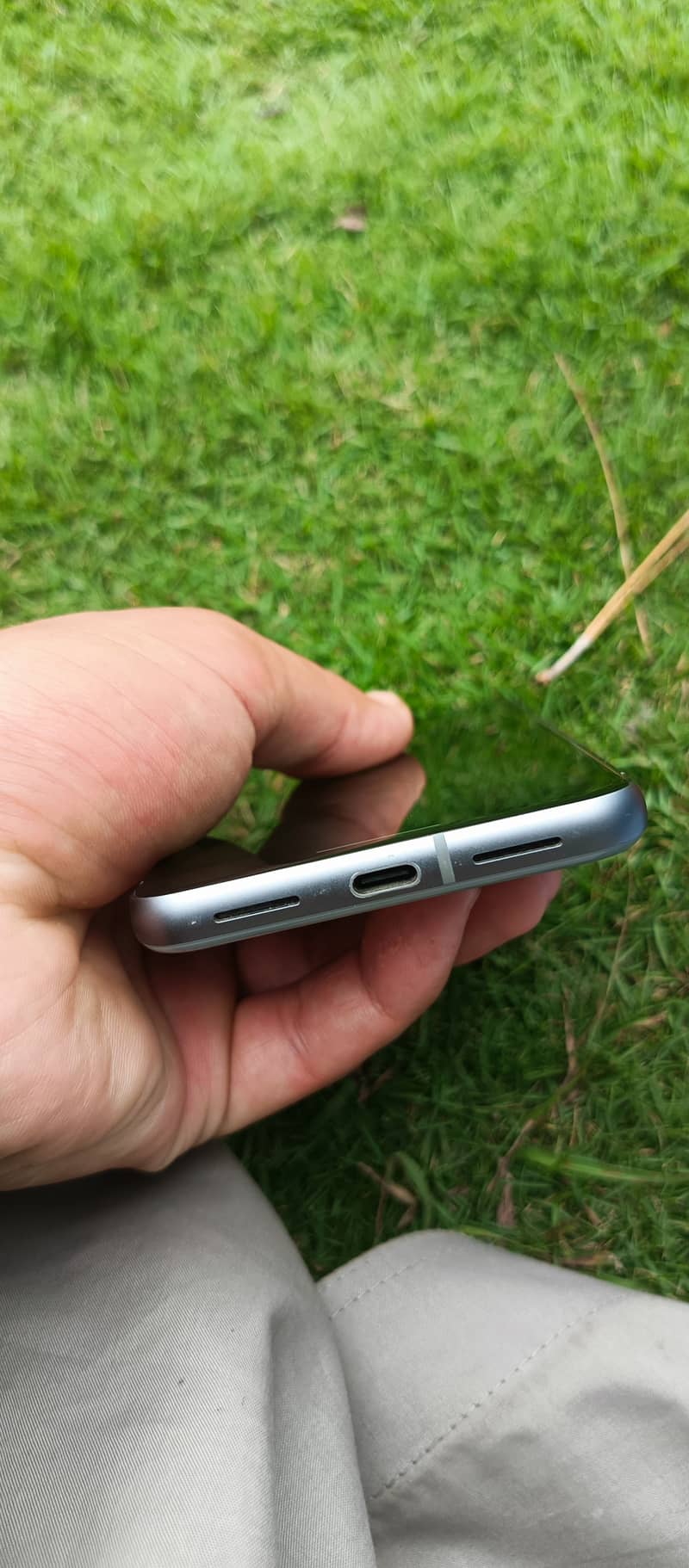 Google Pixel 8 2