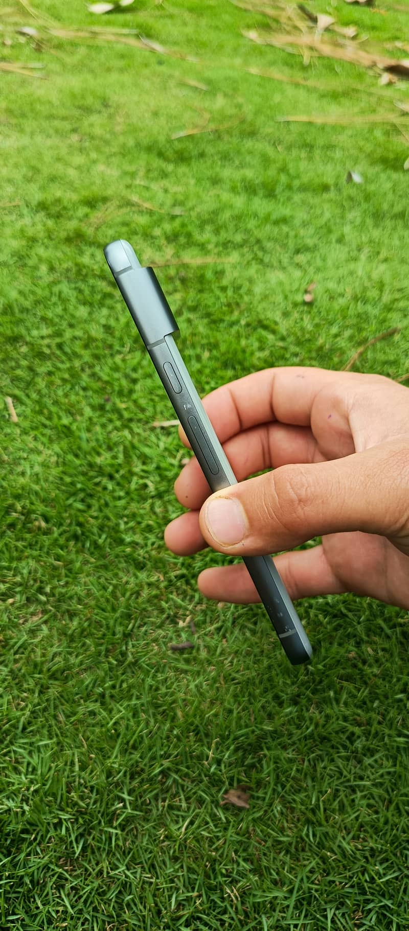 Google Pixel 8 4