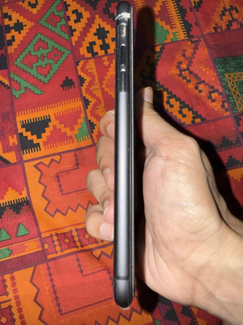 Iphone 11 4