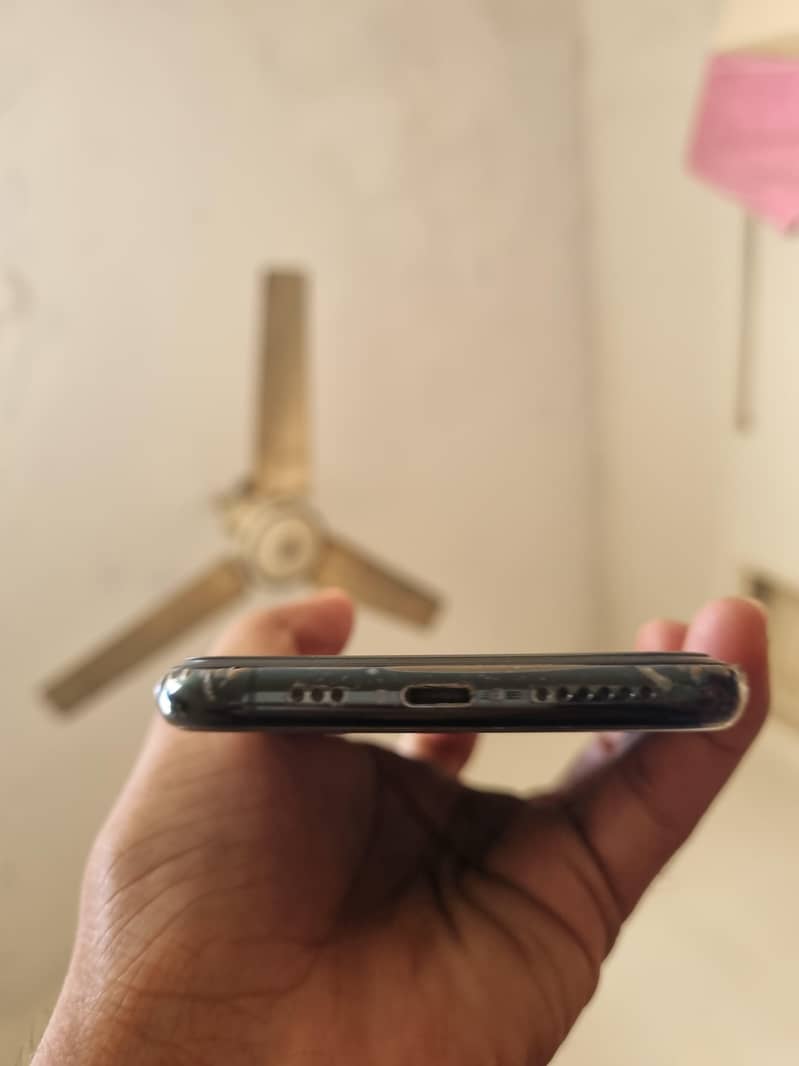 iphone 11 pro 3