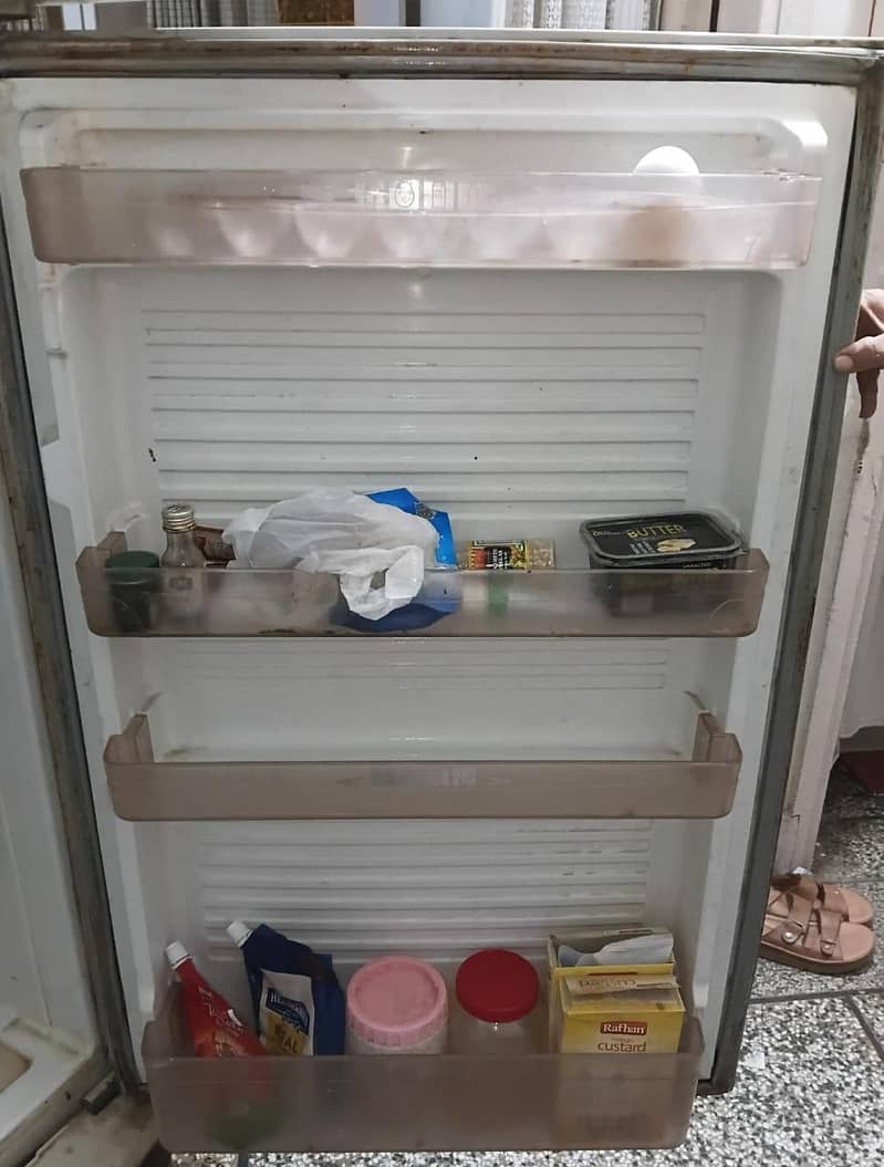 refrigerator 3