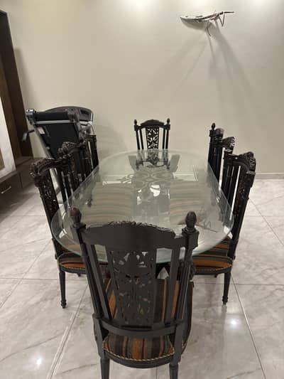 Used dining Table
