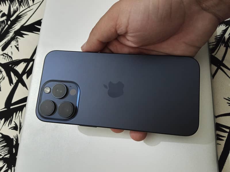Iphone 15 pro max 2