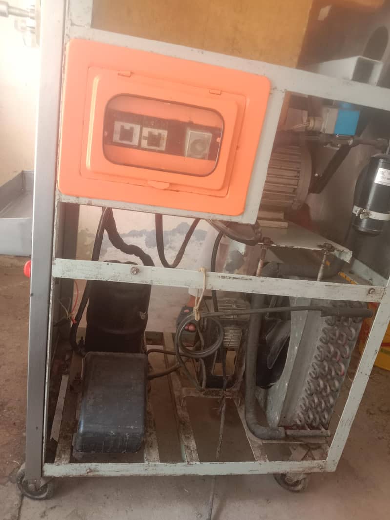 Slush Machine 12