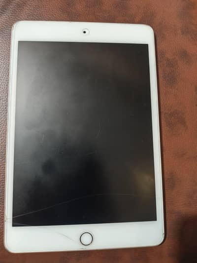 iPad mini 5 best for PUBG player 64Gb minor cornor crack & light shade