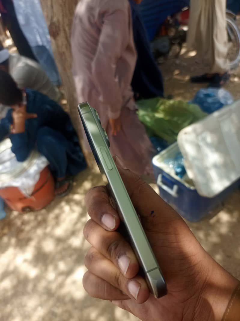 Iphone 15 Pro 4