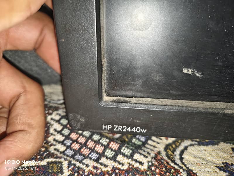 pc 24inc lcd 2