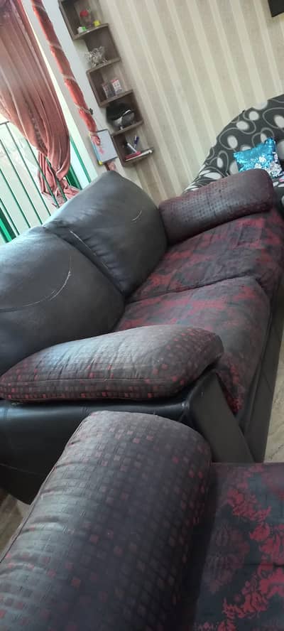 3 seater and 2 seater jumboo sofa set