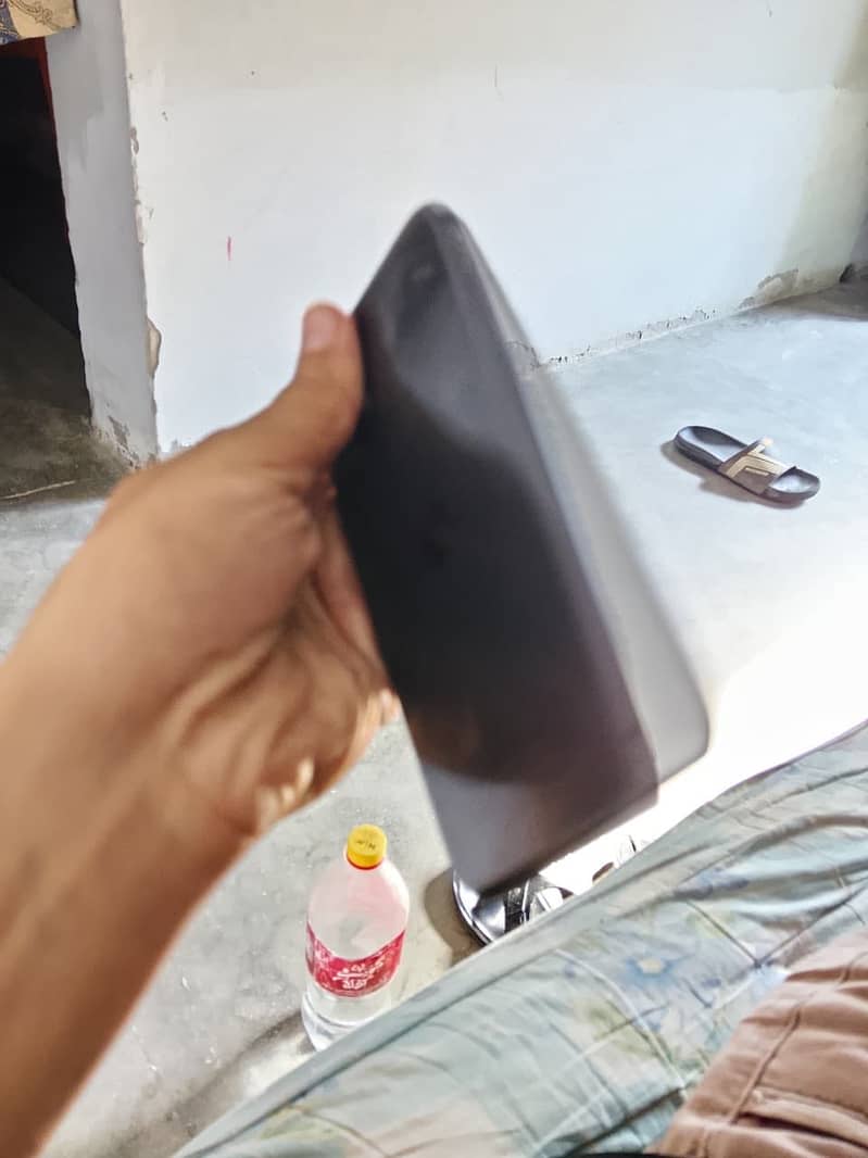 iPhone 11 3