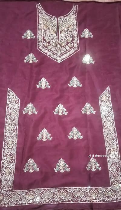 mahroon colour sarton slik