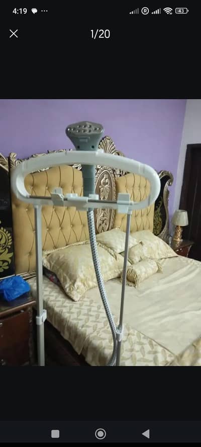 Russell Hobbs steam iron with hanging option