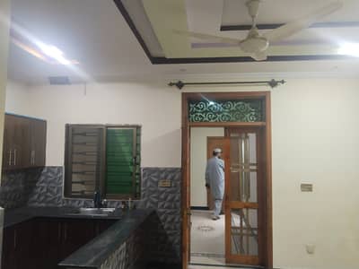 Ghouri town pH 7 ground Floor water Tanker electrity Available
