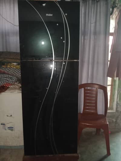 large sized refrigerator of Haier compony