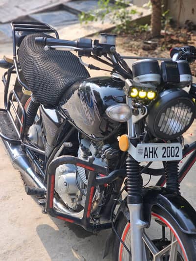 Suzuki 150GS 2021 Black Colour