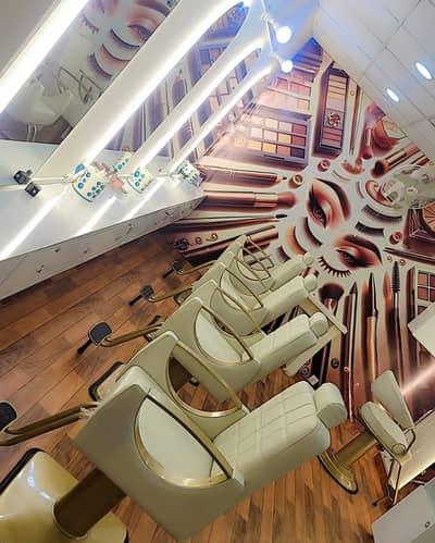 Luxury Beauty Salon for Sale – Fully Equipped Setup at Prime Location