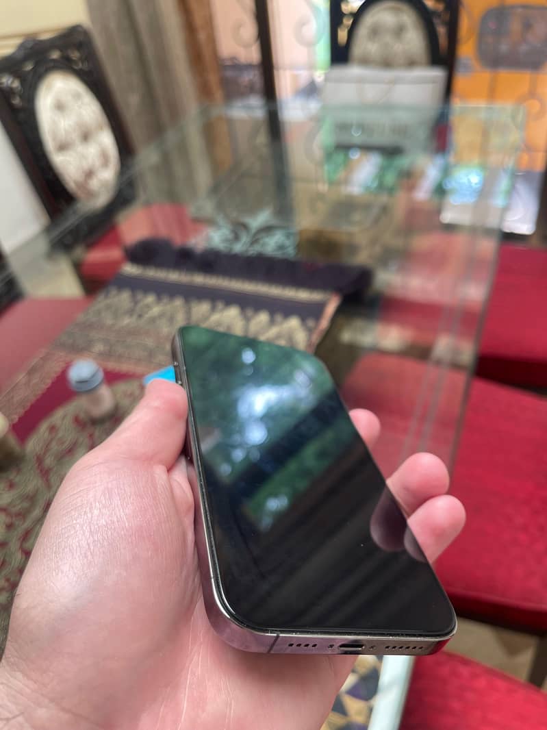 iPhone 14 Pro Max 2
