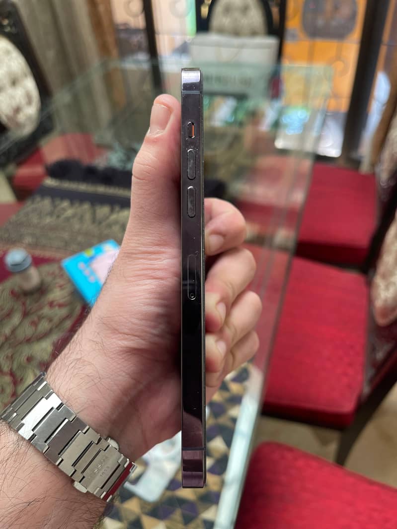 iPhone 14 Pro Max 3
