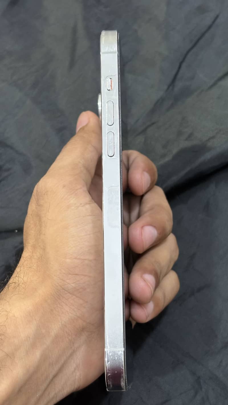 iPhone 0