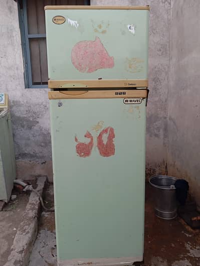Dawlance fardge for sell