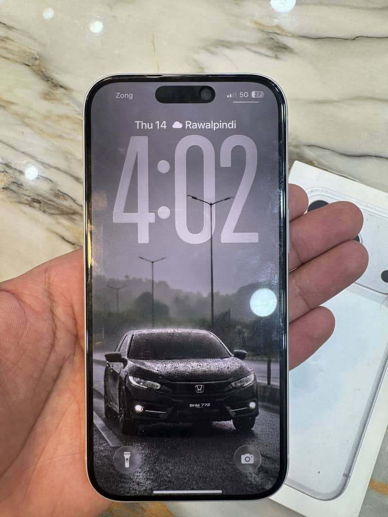 Iphone 17 Pro silver 6