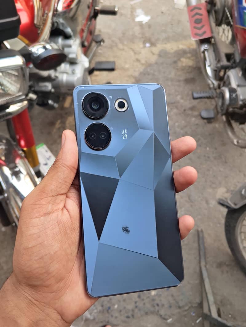 Tecno camon 20 0