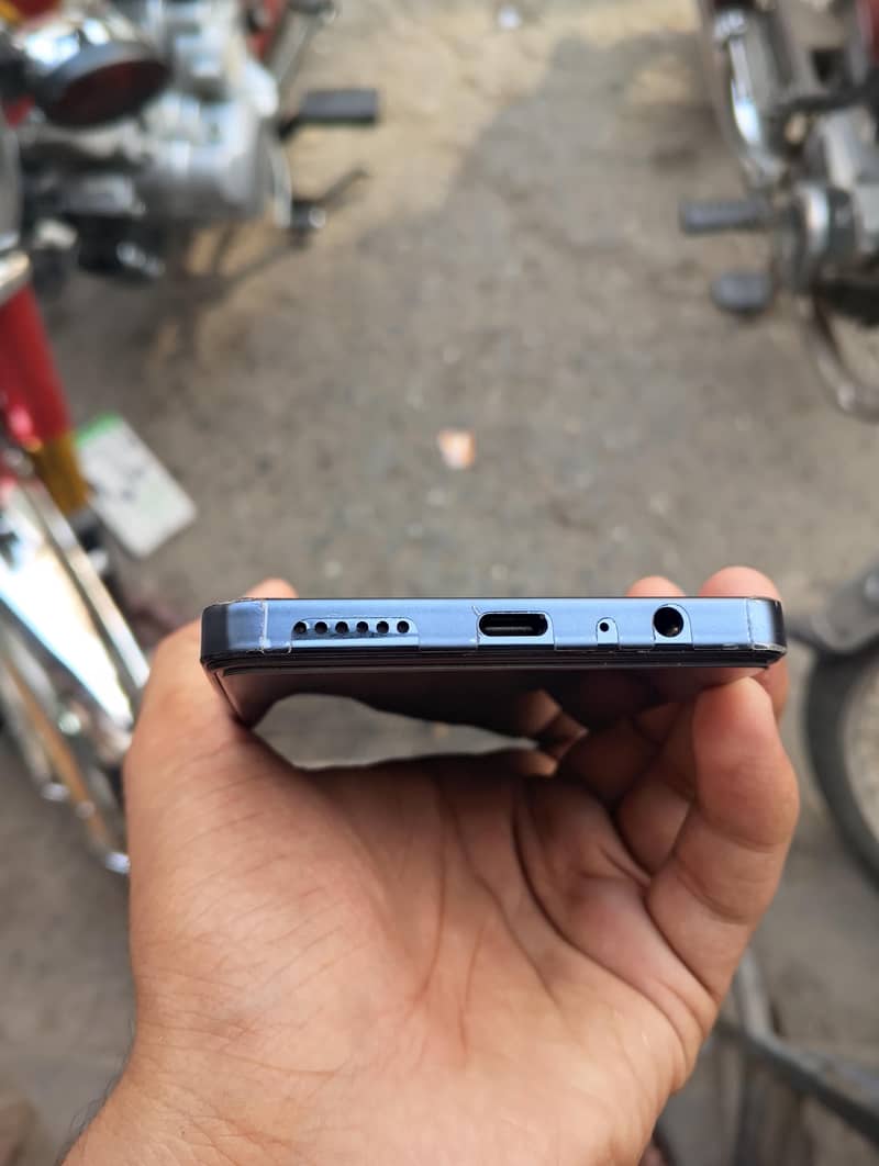 Tecno camon 20 4