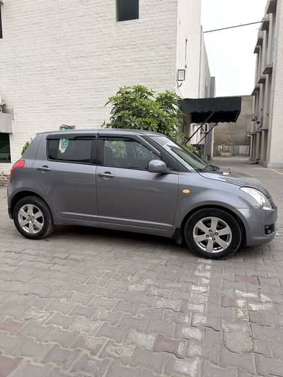 Suzuki swift dlx Urgent sale